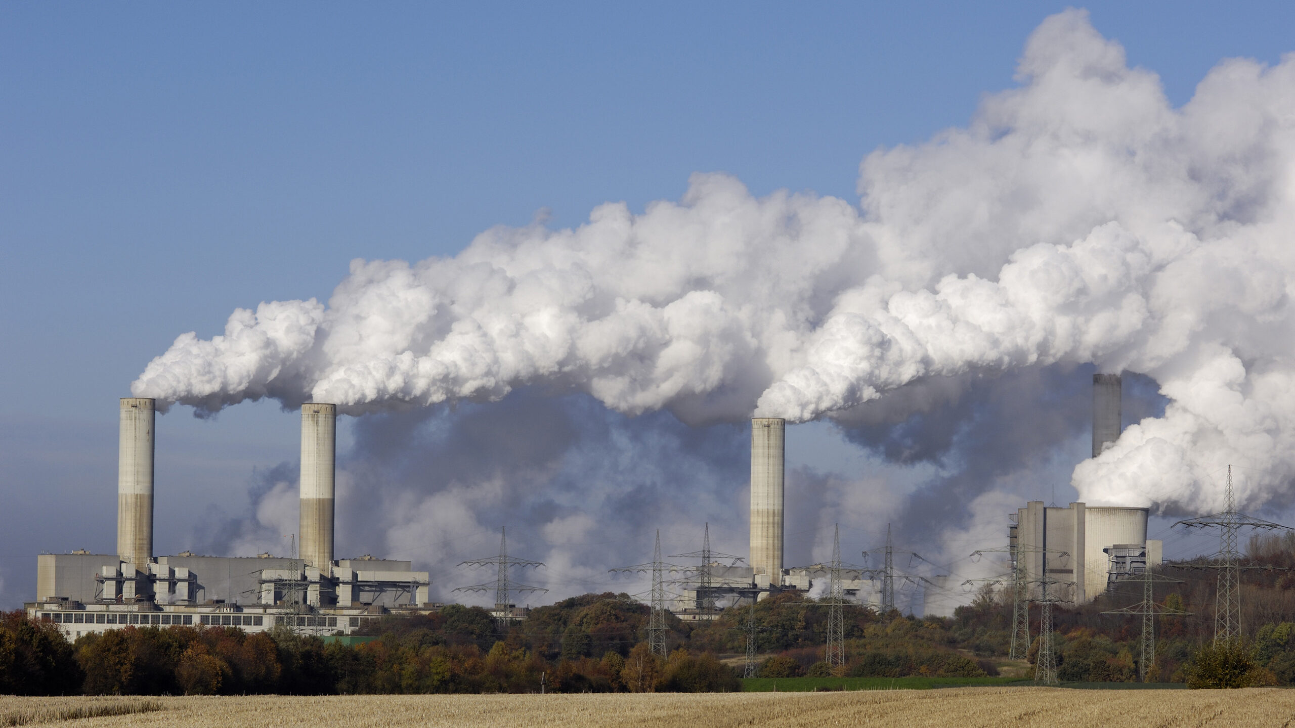 Power Shift: From Coal to Clean — How Investments Are Redrawing the Global Map