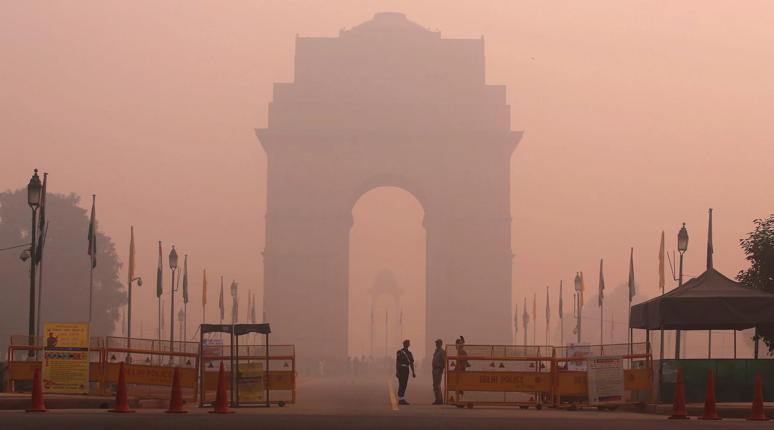 When the Sky Turns Grey, Solar Turns Weak: How Smog Slows India’s Sun Power