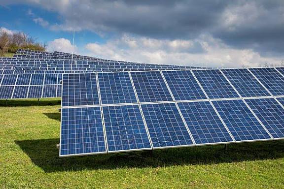 Premier Energies Plans to Invest ₹6,000 Crore Over 3 Years in Ingot, Wafer Biz